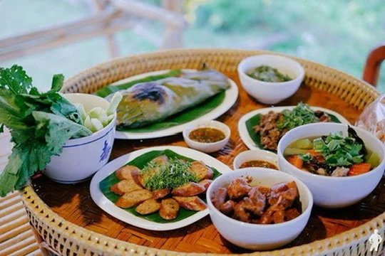 น้ำพริกอ่อง